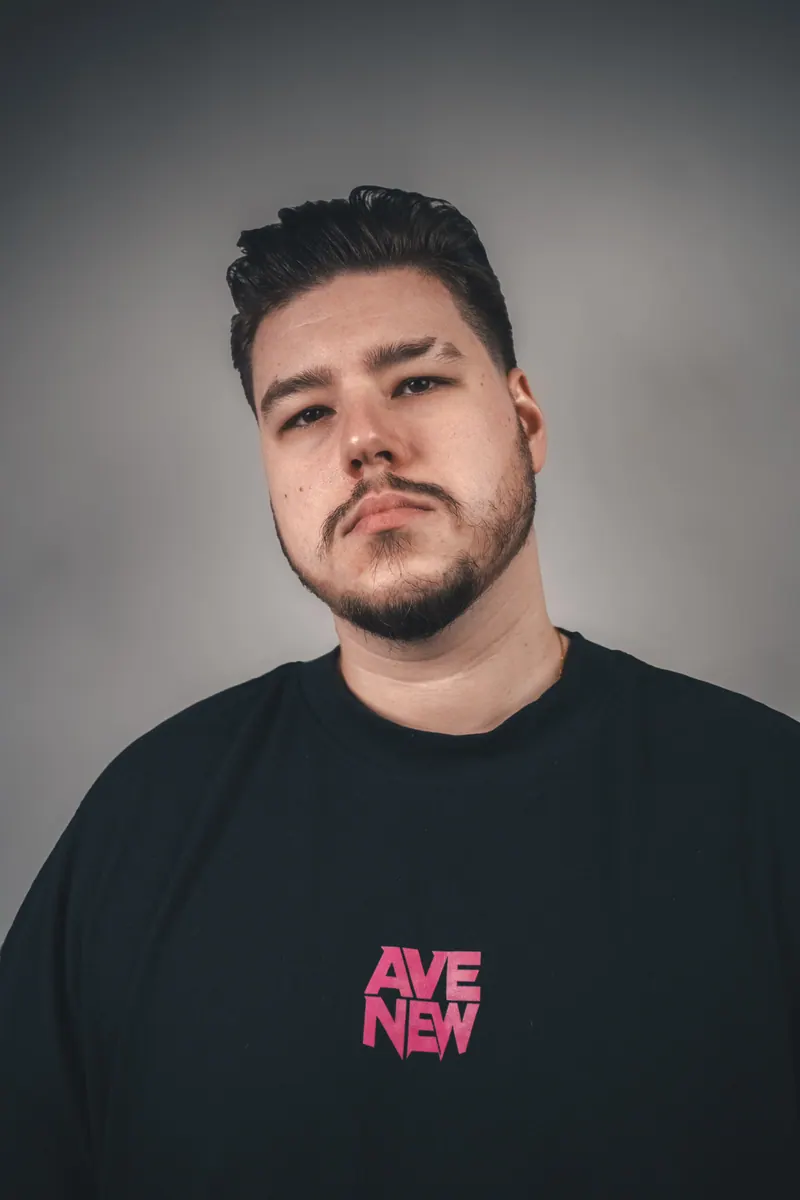 Piter Parker — AVENEW